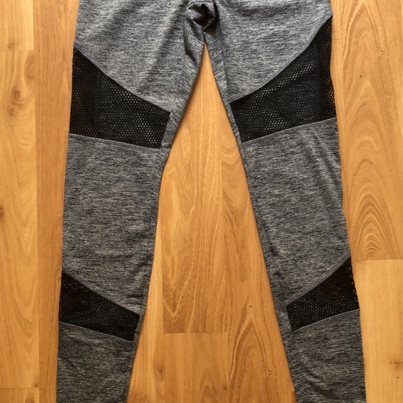 Forever 21 Grey leggings - Picture 3 of 3